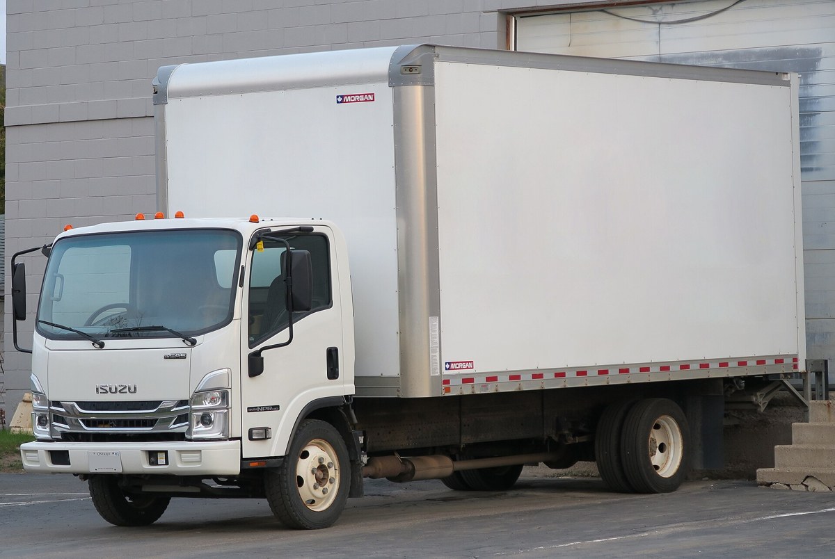 Box Truck Oil Change & Grease - Image 2